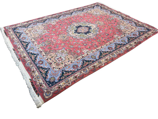 Hand-Knotted 60 Raj Persian Tabriz Rug - Signed Novinfar - 9’x13’