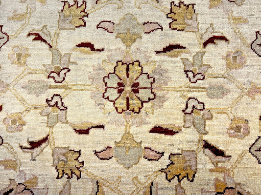 Hand-knotted Pishawar Rug - 4'3"x6'1"