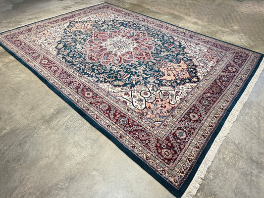9’9”x13’10” Hand-Knotted Wool IndoHeriz Area Rug
