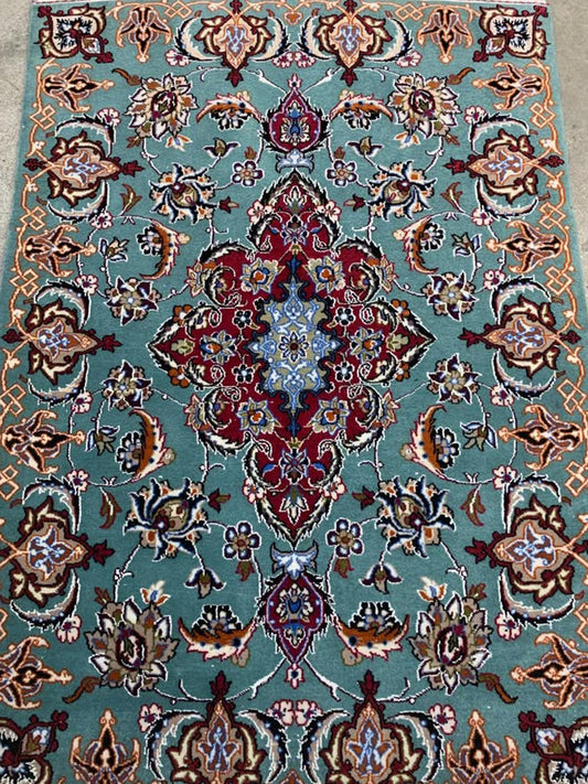 Hand-Knotted Persian Isfahan Rug - 2'3"x3'2"