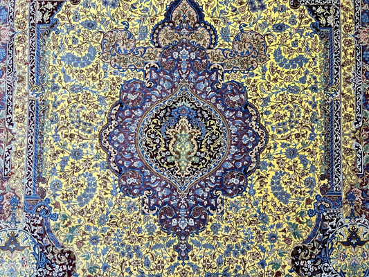 5'4"x8'2" Exquisite Extra-Fine Hand-Knotted 100% Silk Qume Carpet - Area Rug