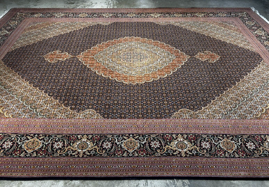 8'4"x11'6" Fine Hand-Knotted Wool & Silk Oriental Rug - Area Carpet