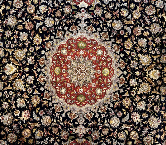 8'7"x12'3" Very Fine Hand-Knotted Wool & Silk Tabrize Area Rug - Carpet