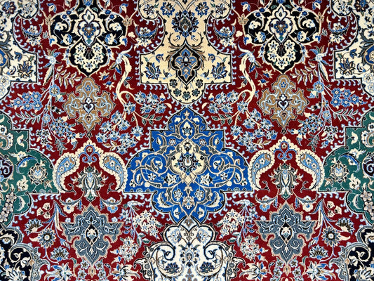 6'8"x10' Very Fine Hand-Knotted Wool & Silk Naine Rug - Area Carpet