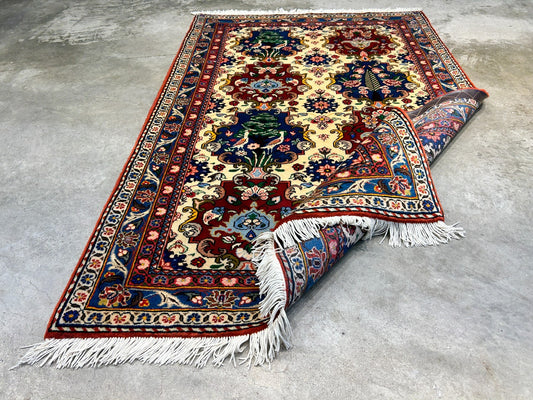 3'x5'1" Hand-Knotted 100% Wool Pile Bakhtiarie Area Rug