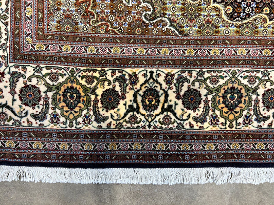 6'6"x6'8" Very Fine Hand-Knotted Wool & Silk Tabrize Rug