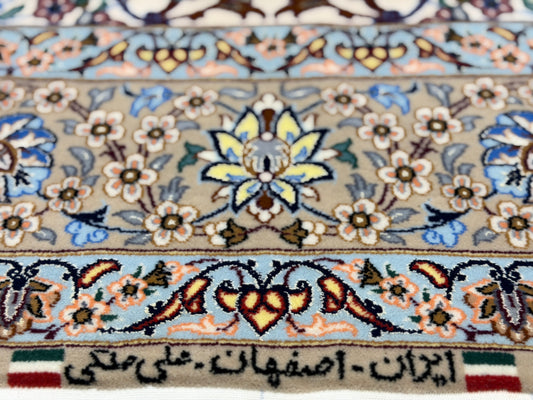 Hand-Knotted Persian Isfahan Rug -Garden of Birds- 3’7”x5’5”