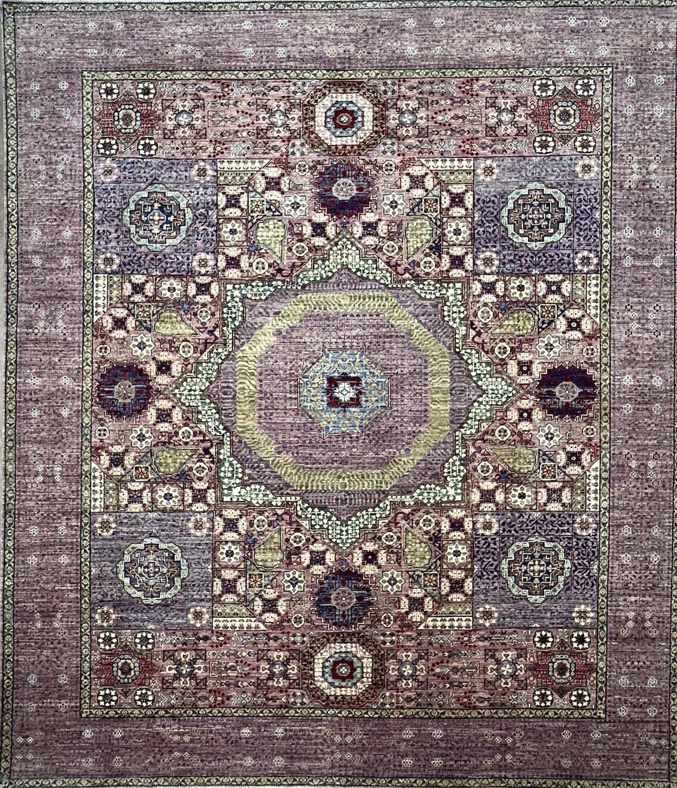 8’5”x9’10” Hand-Knotted Wool Mamluk Medallion Area Rug