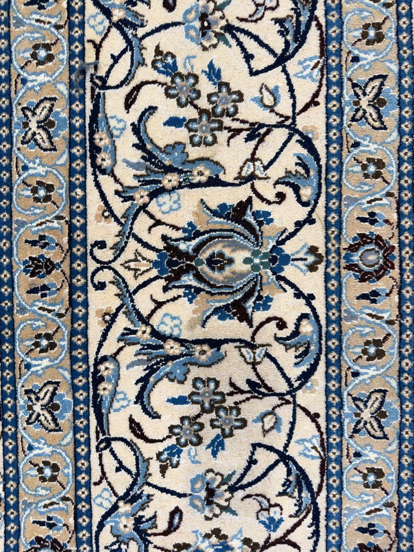 10’x10’ Hand-Knotted Persian Nain Area Rug