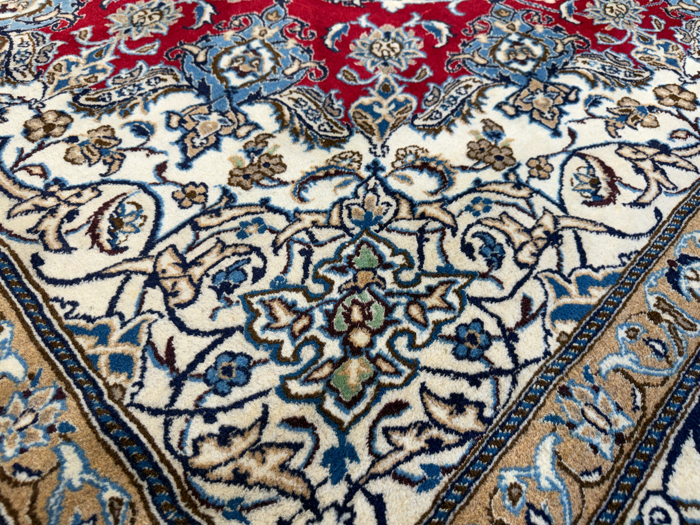 Hand-Knotted Persian Nain Rug - Signed Habibian - 9’6”x12’9”