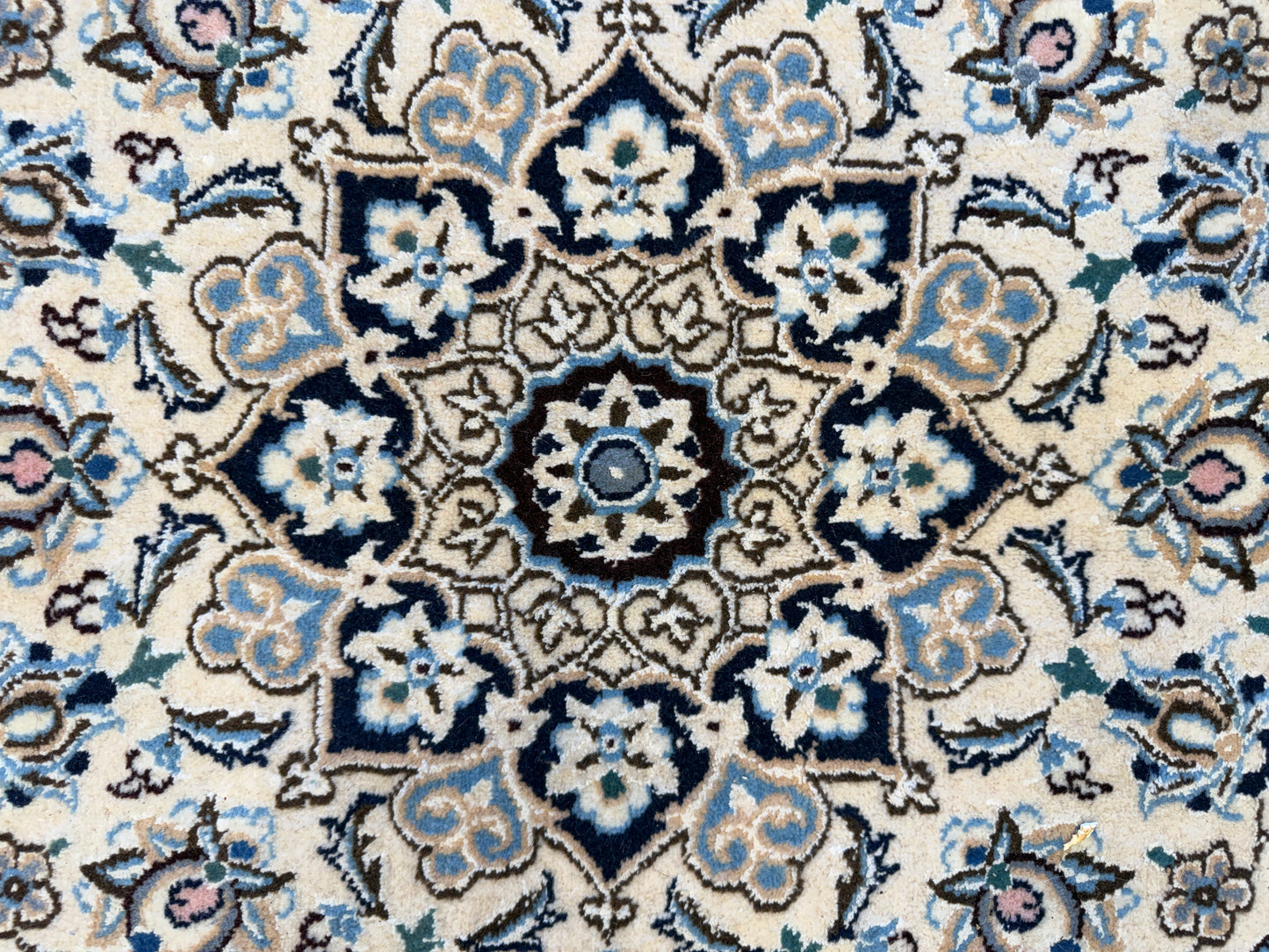 10’x10’ Hand-Knotted Persian Nain Area Rug