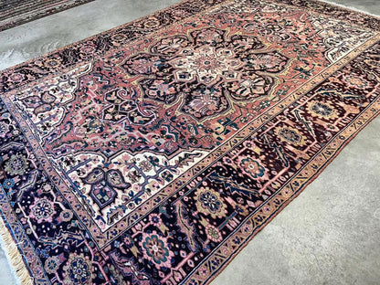 8’ x 11’3” Hand knotted Persian Heriz Rug