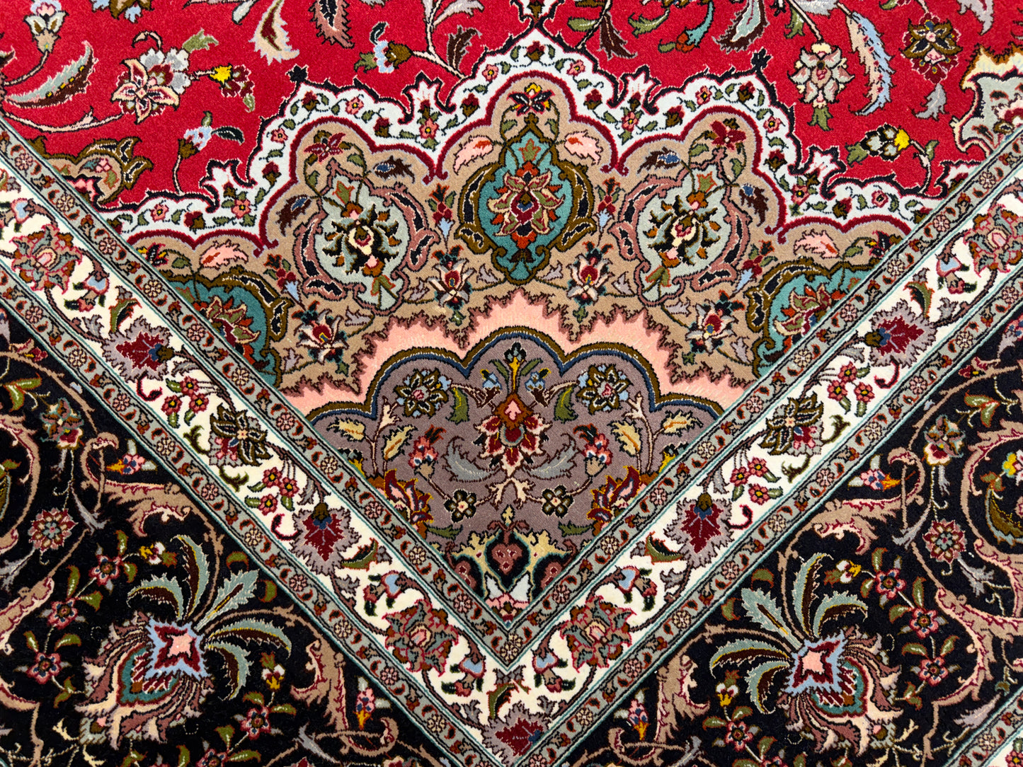 Hand-Knotted 60 Raj Persian Tabriz Rug - 9’9”x13’3”