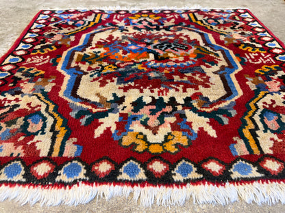 Hand-Knotted Bakhtiari Rug - 2’x2’5”