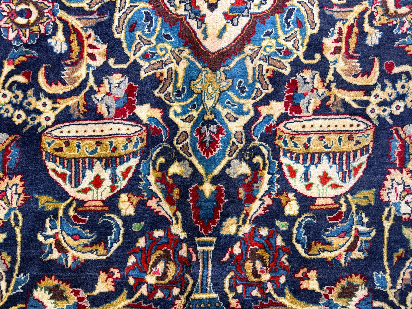 9’9”x13’1” Hand-Knotted Persian Kashmar Pictorial Area Rug