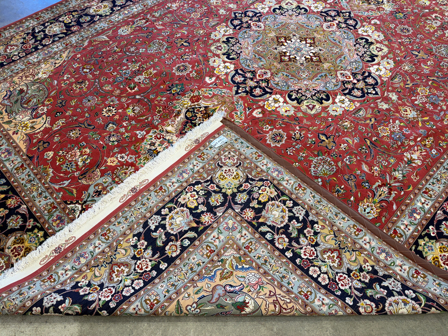 9’8”x13’4” Very Fine Hand-Knotted Persian Tabriz 80 Raj Signed Gharabaghi Area Rug