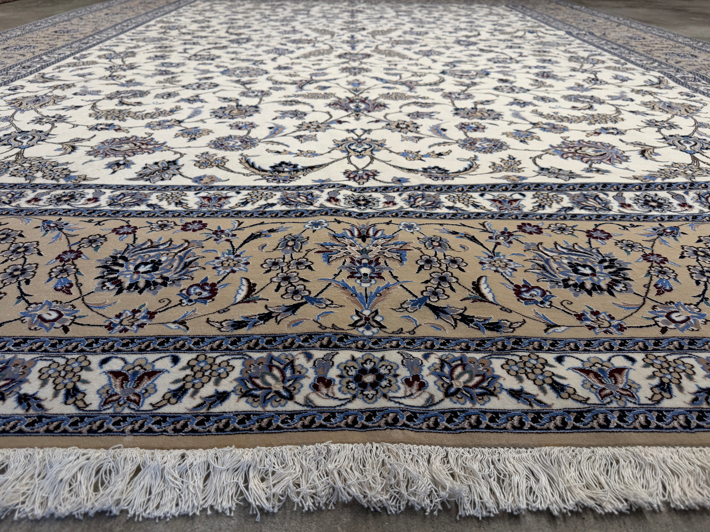 9’10”x12’11” Very Fine Hand-Knotted Persian Nain Signed Area Rug