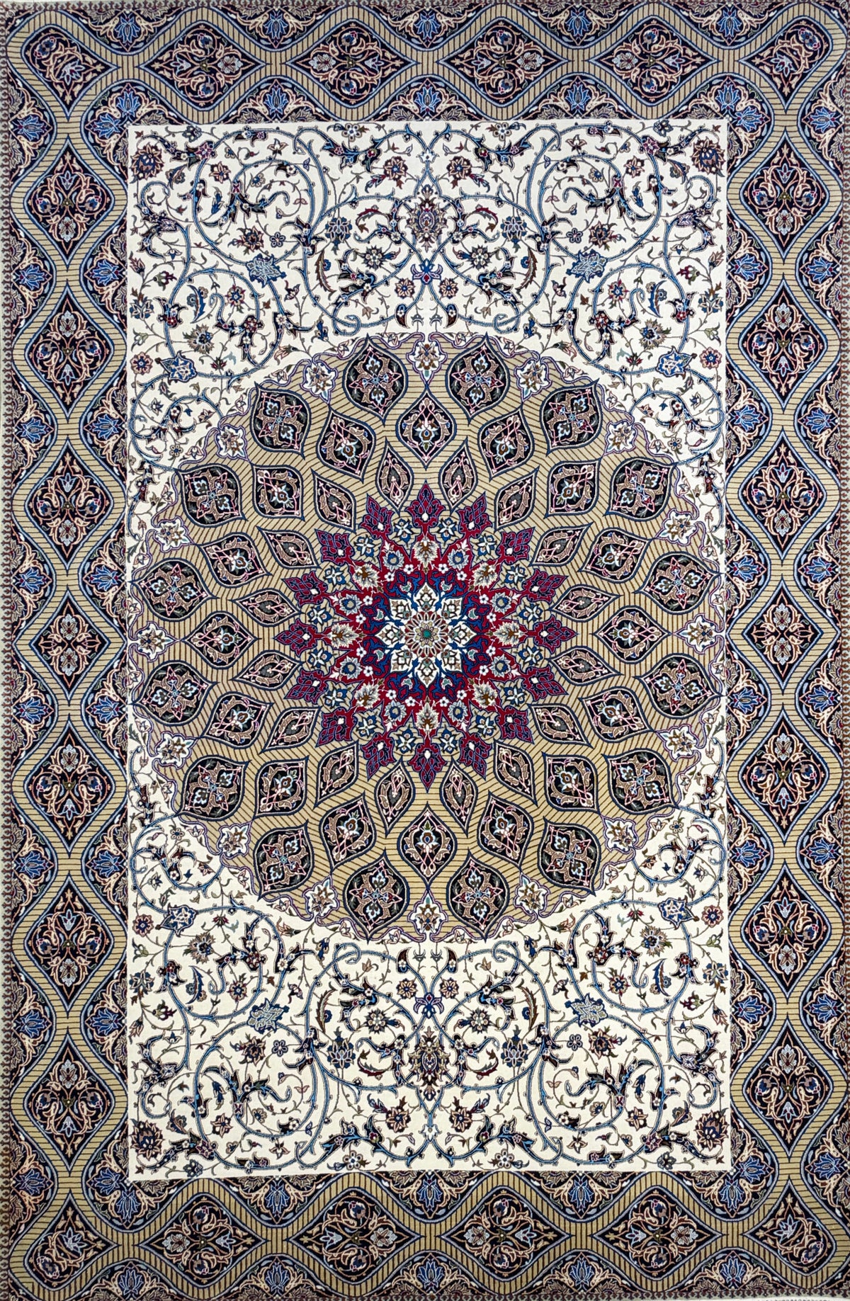 Hand-Knotted Persian Isfahan Rug - Dome Design - 6'6"x10'