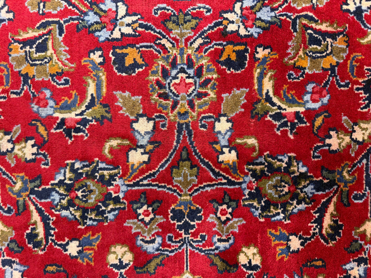 9’6”x12’6” Hand-Knotted Persian Kashan Area Rug