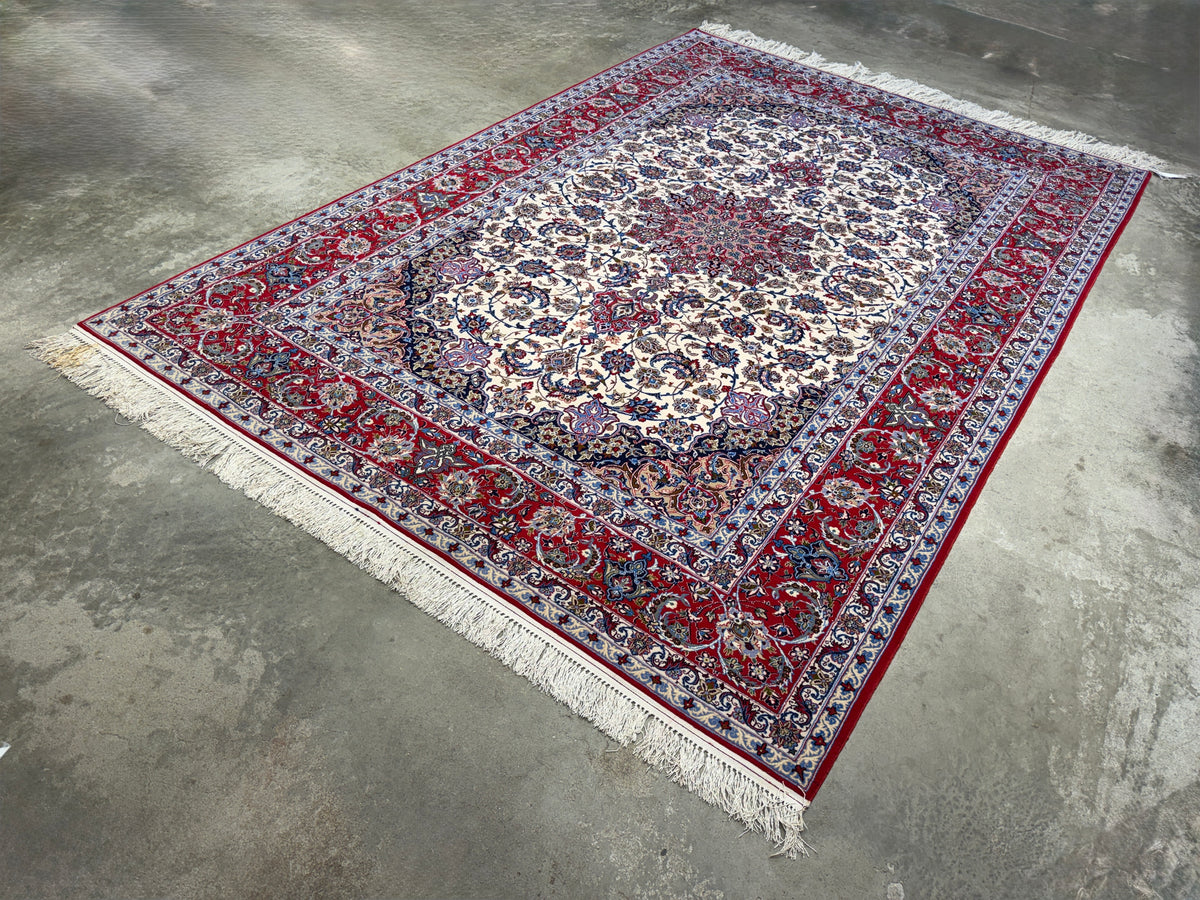 Hand-Knotted Persian Isfahan Rug - 6'9"x10'1"