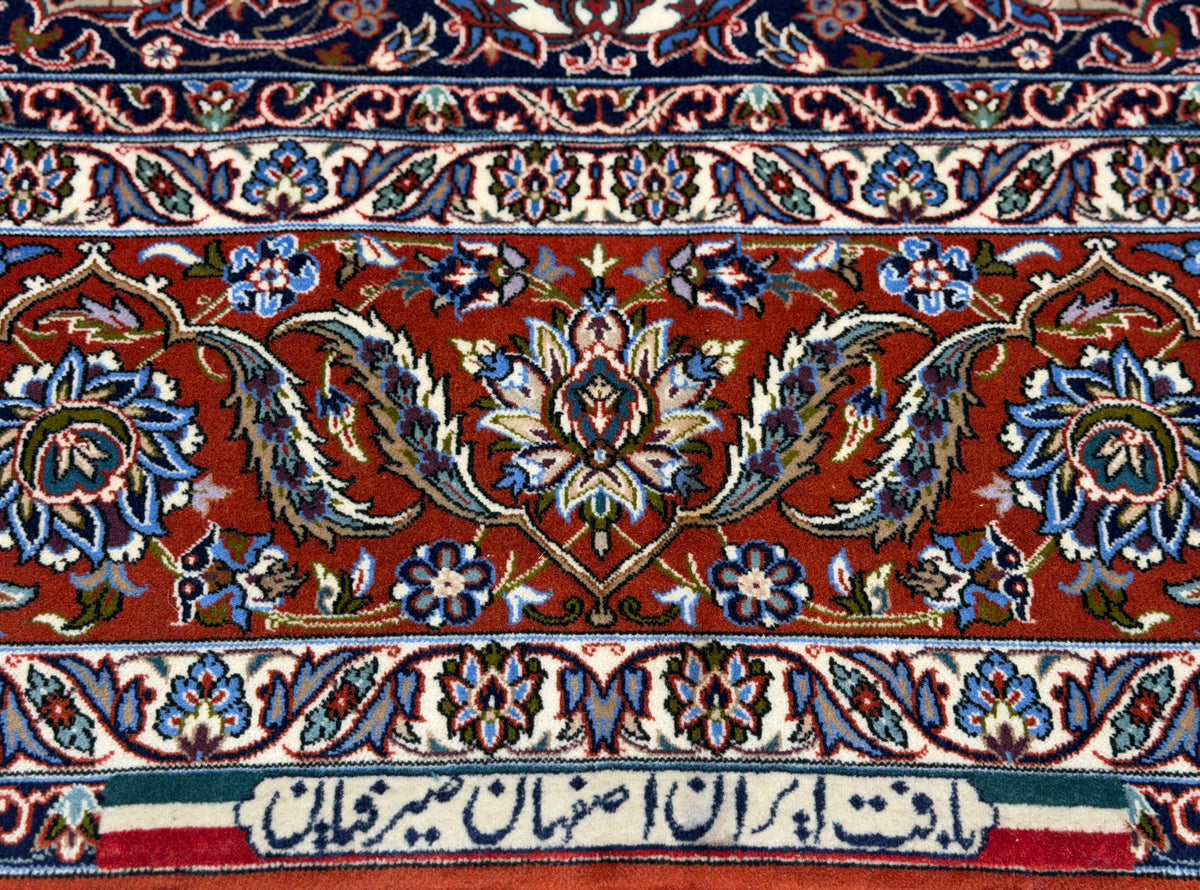 Hand-Knotted Persian Isfahan Rug - Signed Seirafian - 6'9"x9'10"