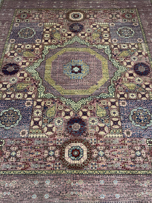 8’5”x9’10” Hand-Knotted Wool Mamluk Medallion Area Rug