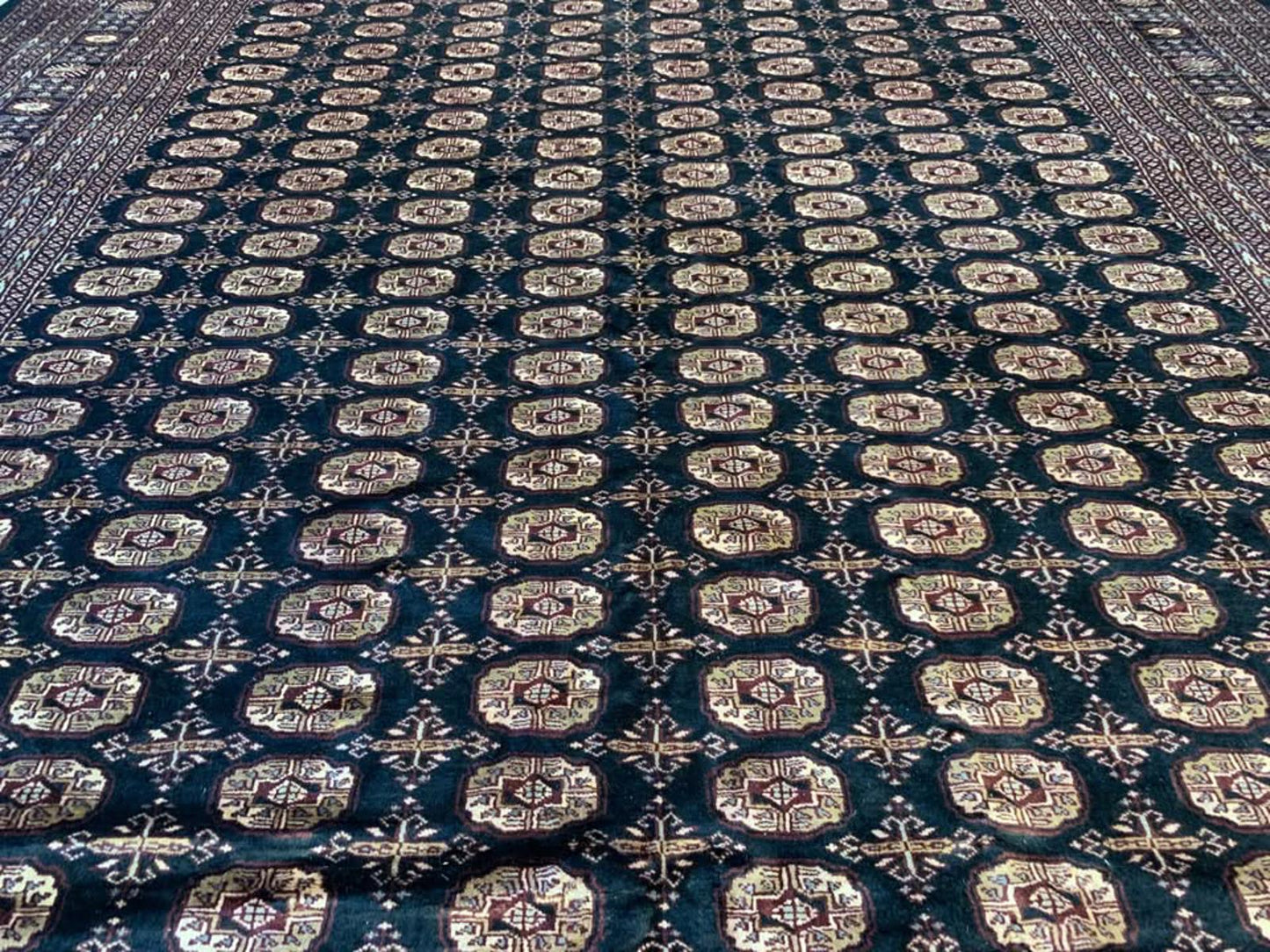 10'2"x13'3" Handmade 100% Wool Bokhara Rug