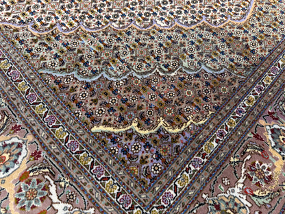 Hand-Knotted Persian Tabriz Mahi Rug - 4'7"x6'7"