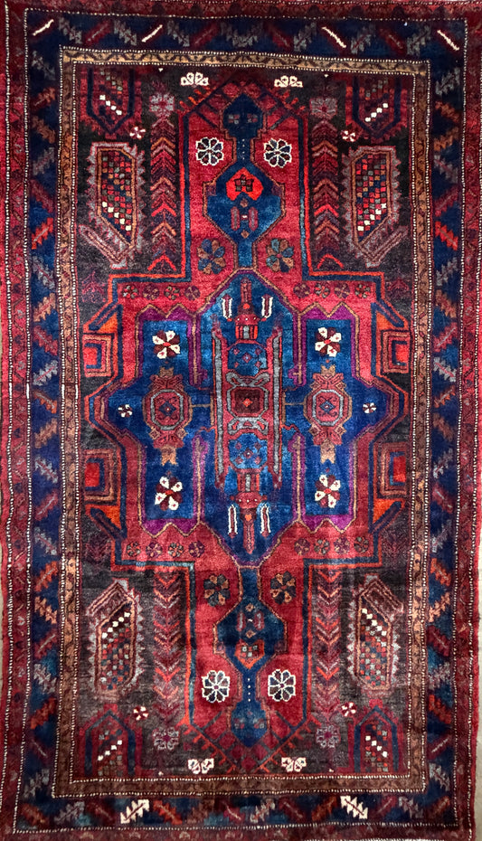 Hand-Knotted Persian Hamadan Rug - 5’3”x9’3”