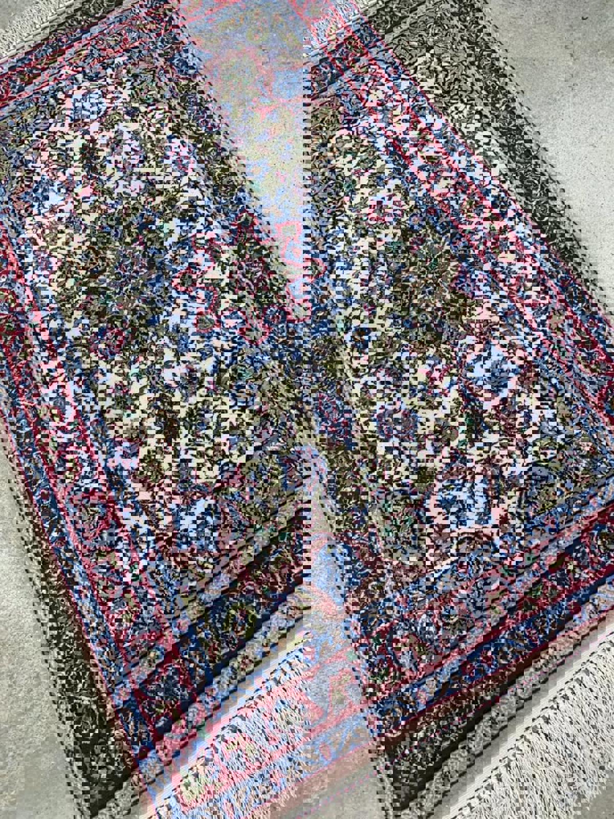 2'3"x3'7" Very Fine Handmade Silk & Wool Persian Isfahan Rug