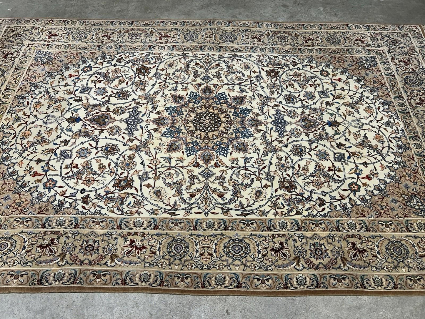 3’5”x5’9” Hand-Knotted  Fine Wool & Silk Isfahane Seirafian Area Rug - Signed