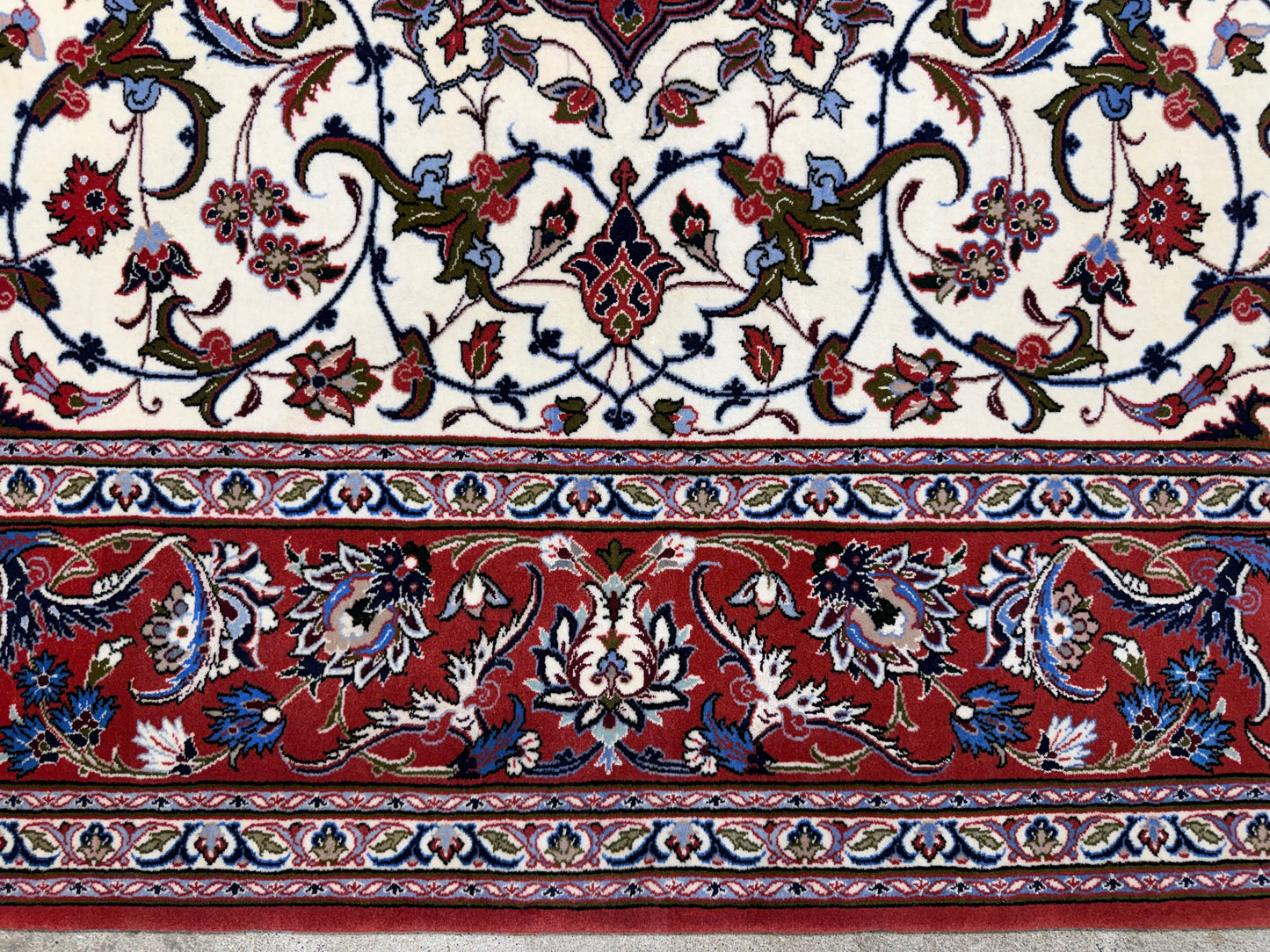 Hand-Knotted Persian Isfahan Rug - Signed Seirafian - 5’x7’4”