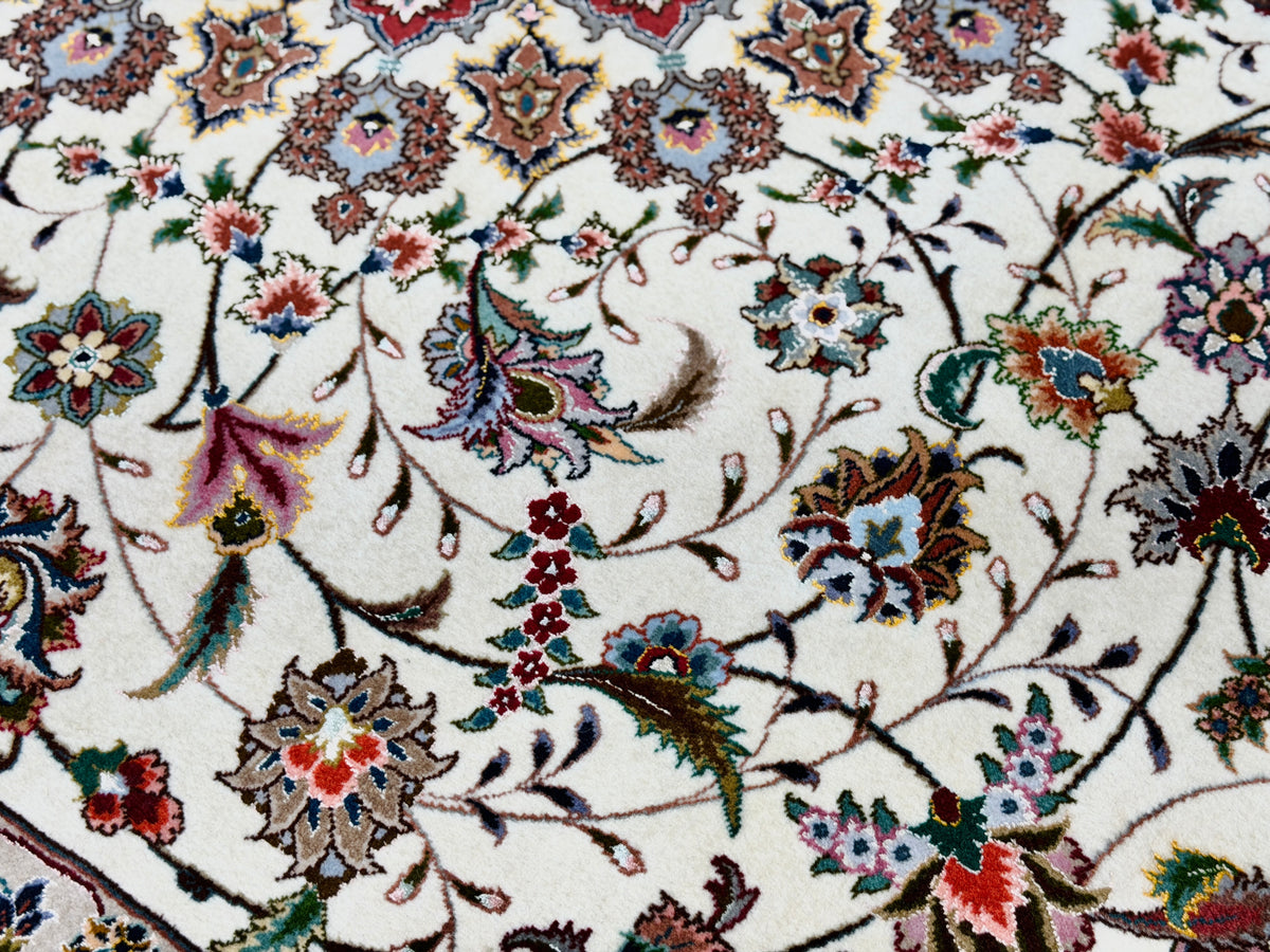 Hand-Knotted 50 Raj Persian Tabriz Rug - 6'9"x9'9"