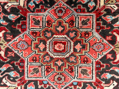 8’3”x11” Hand-Knotted Persian Heriz Wool Area Rug