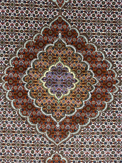 Hand-Knotted Persian Tabriz Mahi Rug - 4'9"x6'5"