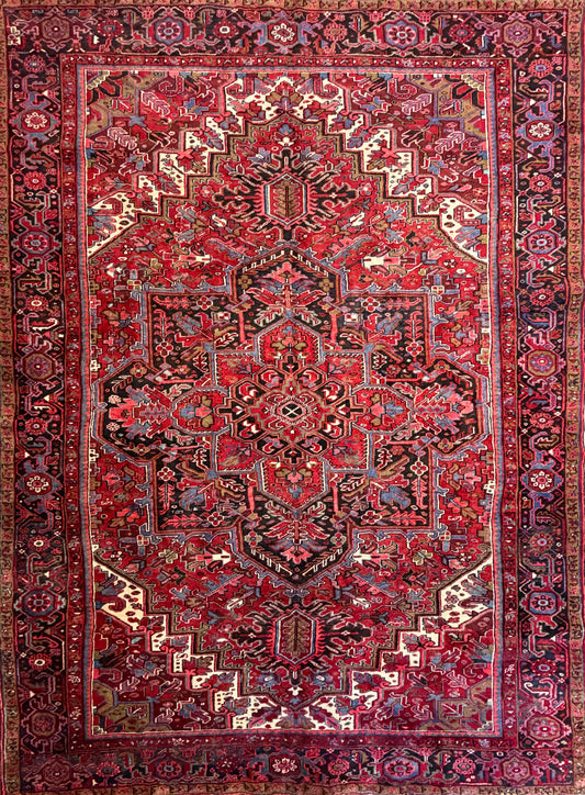 9’7”x13’ Hand-Knotted Heriz Rug