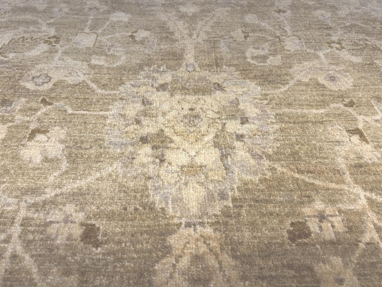 7’9”x10’10” Hand-Knotted Wool Oushak All-over Area Rug