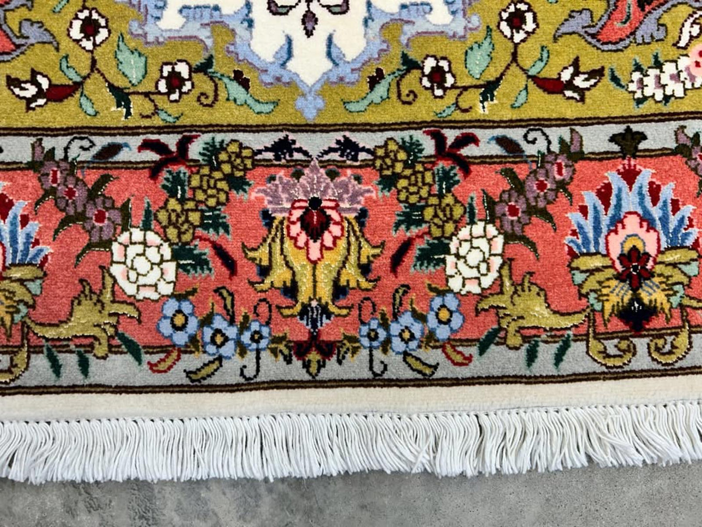 3'1"x5'3" Very Fine Handmade Wool & Silk  Persian Tabriz Rug