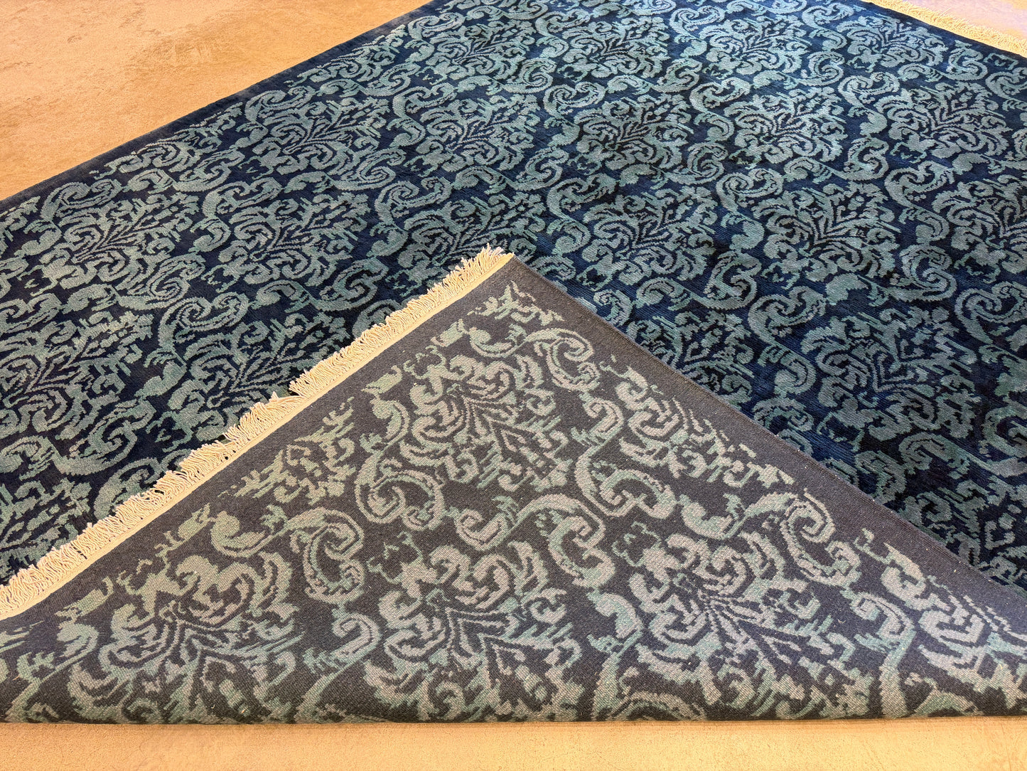 7’11”x9’9” Hand-Knotted Wool Contemporary Area Rug