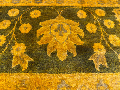 8’1”x9’10” Hand-Knotted Wool Tibetian Area Rug