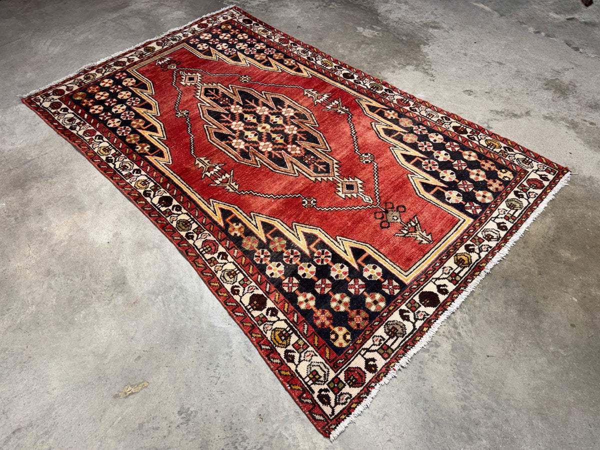 Hand-Knotted Persian Qashqai Rug - 4’x6’