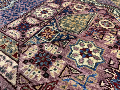 8’5”x9’10” Hand-Knotted Wool Mamluk Medallion Area Rug