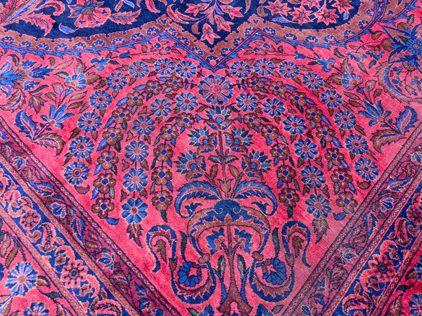 Antique Hand-Knotted Persian Kashan Rug - Signed Tavoschian - 8'6"x12'