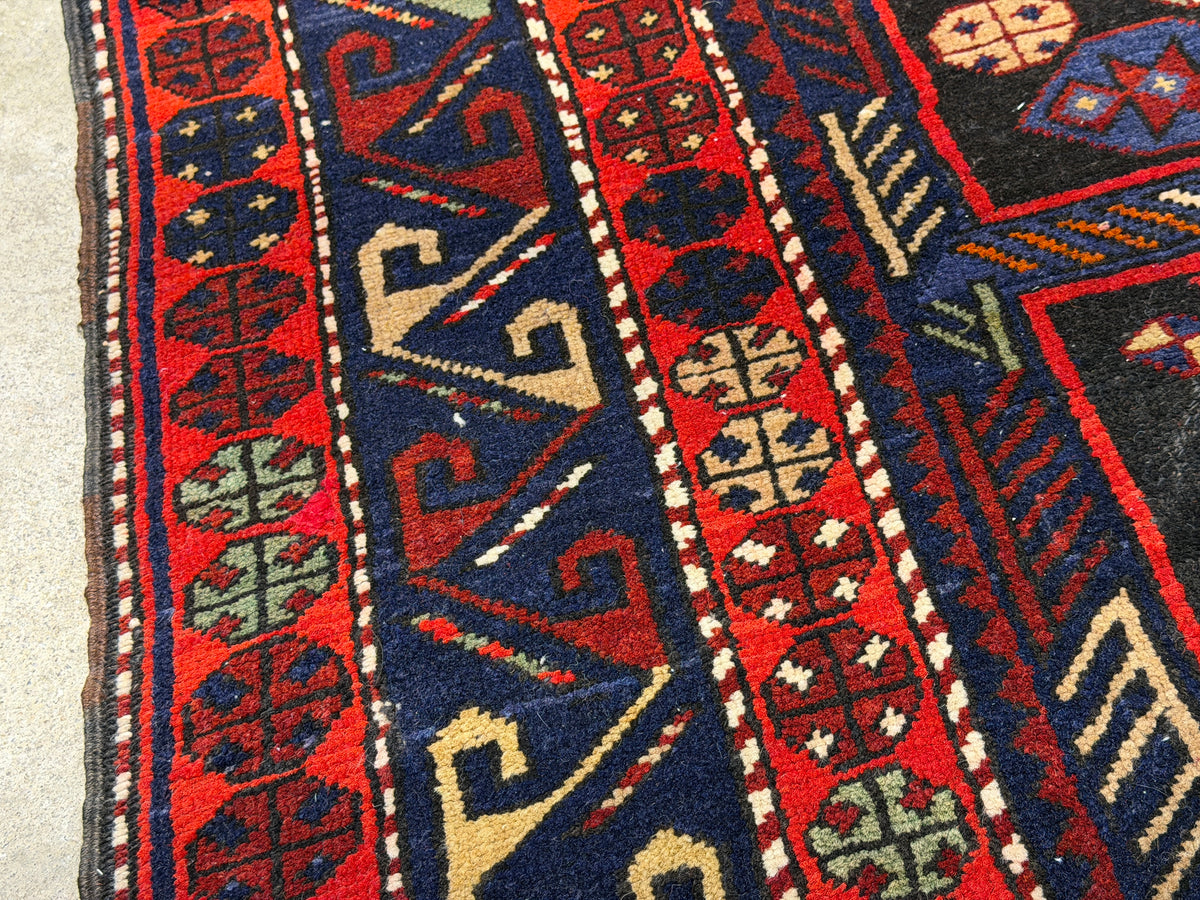 Antique Hand-Knotted Kazak Rug - 4'7"x6'5"