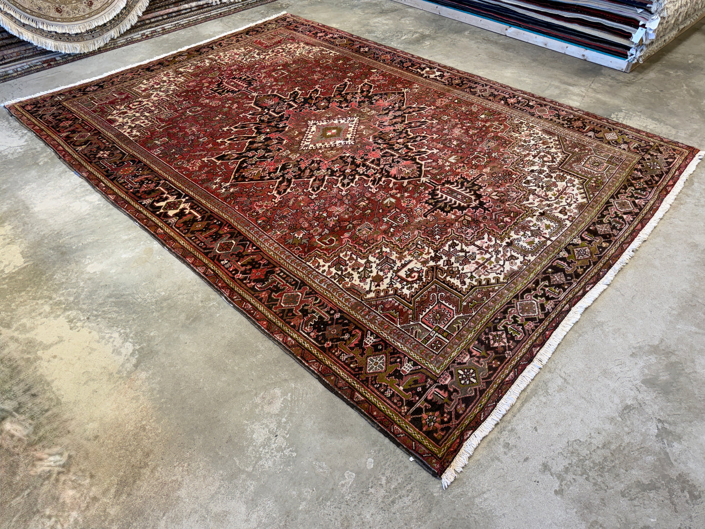 9’10”x13’ Hand-Knotted Persian Heriz Area Rug