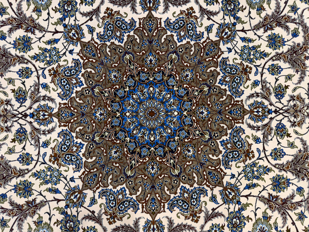 Hand-Knotted Persian Isfahan Rug - Signed Zolfaghari - 6’9”x10’6”