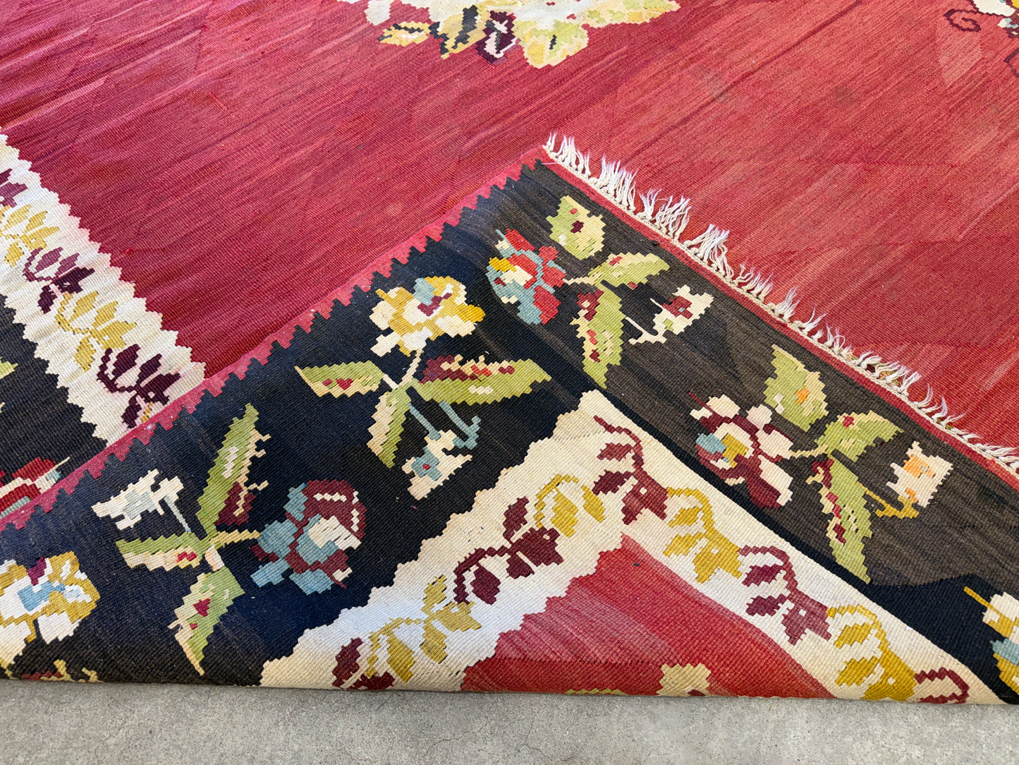 Antique Flatweave Aubusson Rug - 8’x10’