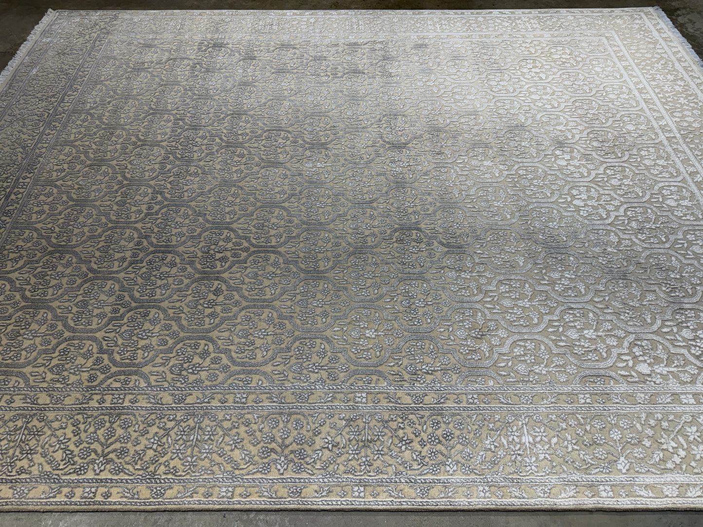 7’9”x10’ Hand-Knotted Carved Wool & Silk All-Over Area Rug