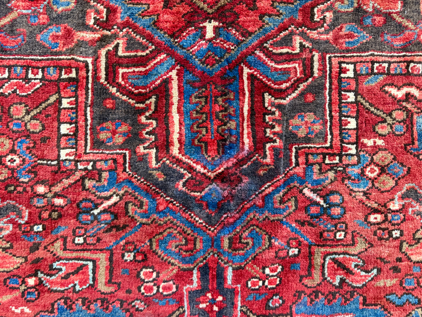 Hand-Knotted Persian Heriz Rug - 9’8”x13’1”