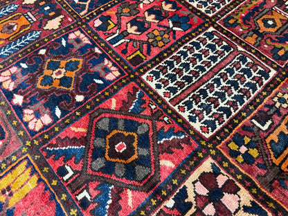 Hand-Knotted Persian Bakhtiari Rug - 9’8”x12’4”